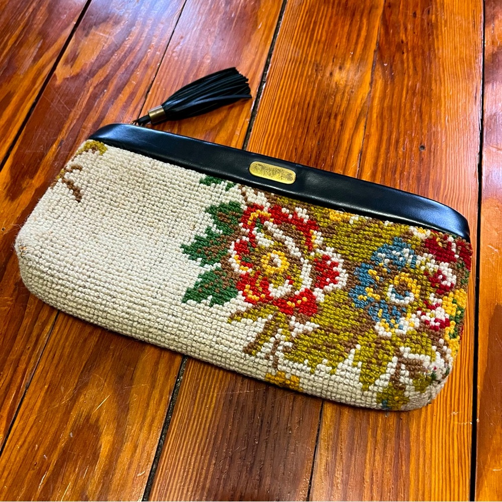 Plush Vintage Clutch Woven Floral Vtg